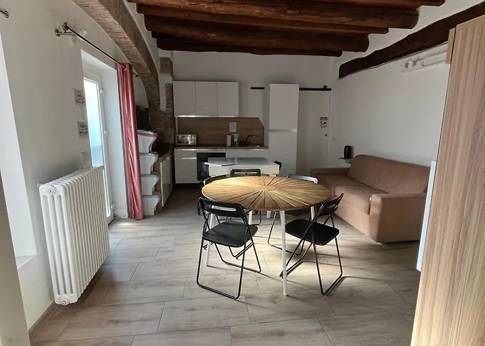 Daisy Spacious Detached House * ברגמו