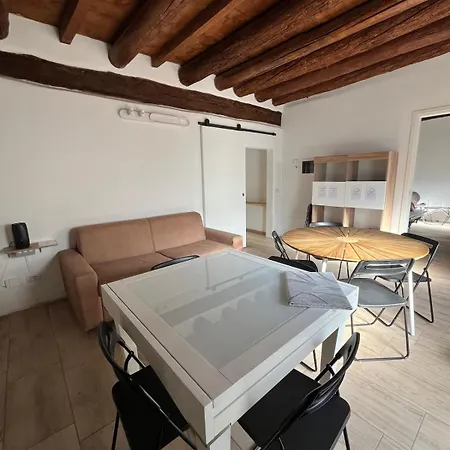 Prázdninový dům Daisy Spacious Detached House Bergamo