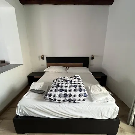 Daisy Air Conditioning - Free Parking - Wifi - Self Check-in *