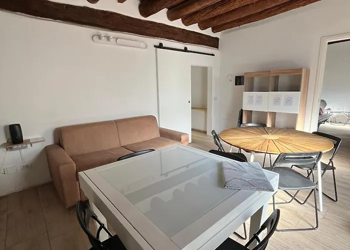Сasa de vacaciones Daisy Spacious Detached House Bérgamo