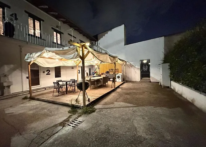 Daisy Spacious Detached House Сasa de vacaciones *